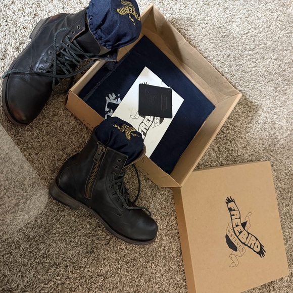 Freebird Black Leather Lace-Up Women’s Boots Worn Great Condition 🔥 - Picture 5 of 6